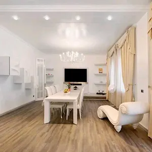 Residenza Tosca Apartment